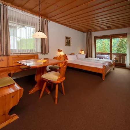 Seehotel Weissensee Ξενοδοχείο