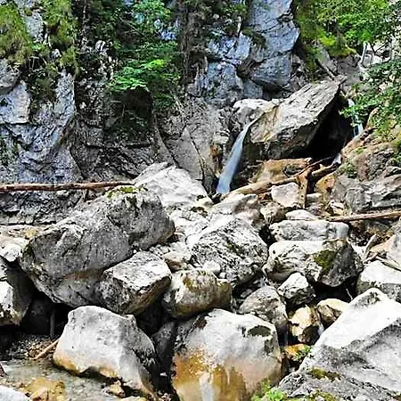 Seehotel Weissensee Готель 2*