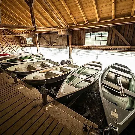Seehotel Weissensee Готель Фюссен
