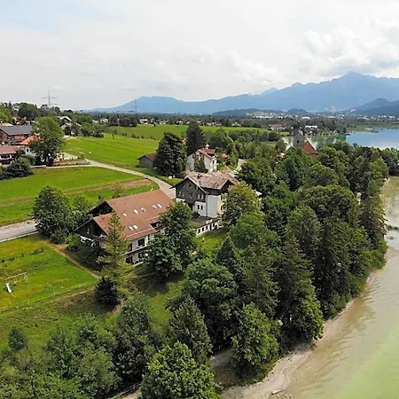 Готель Seehotel Weissensee 2*